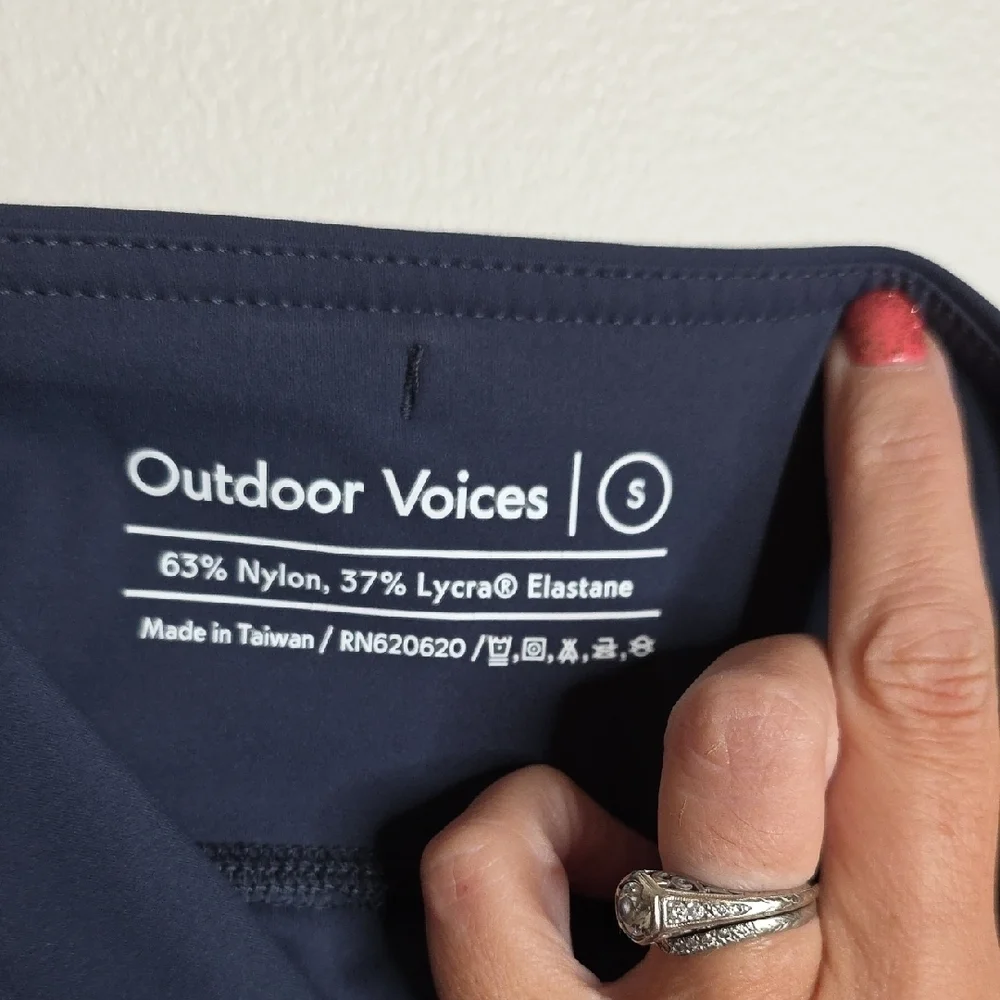 Outdoor Voices Navy Leggings Size Small